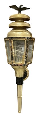 Lot 395 - An early 20th century railway carriage type...