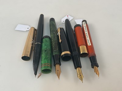 Lot 81 - PARKER; a collection of fountain pens, to...