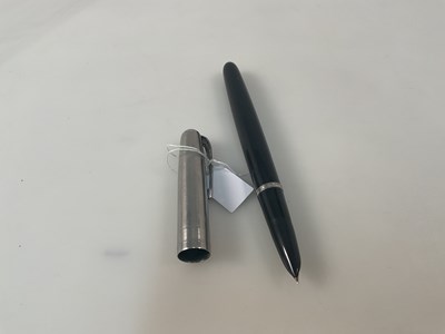 Lot 61 - PARKER; a 51 model fountain pen with blue...