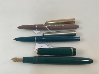 Lot 84 - PARKER; three fountain pens, comprising a...
