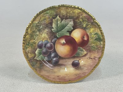 Lot 255 - ROYAL WORCESTER; a handpainted plate decorated...