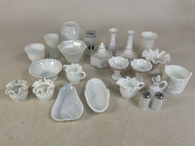 Lot 369 - FENTON; a collection of hand blown and moulded...