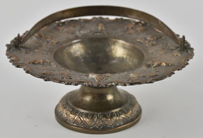 Lot 1120 - A late 19th/early 20th century Indian white...
