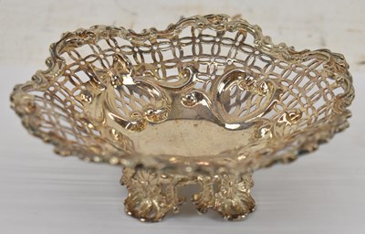 Lot 574 - WILLIAM HUTTON & SONS; a Victorian hallmarked...