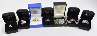 Lot 702 - A group of 925 hallmarked silver jewellery,...