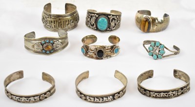 Lot 656 - A group of three silver and seven white metal...